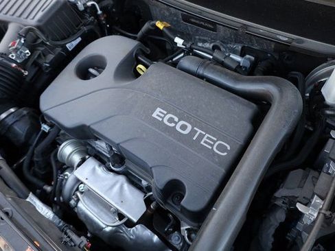 Used 2022 Chevrolet Equinox LT image 9