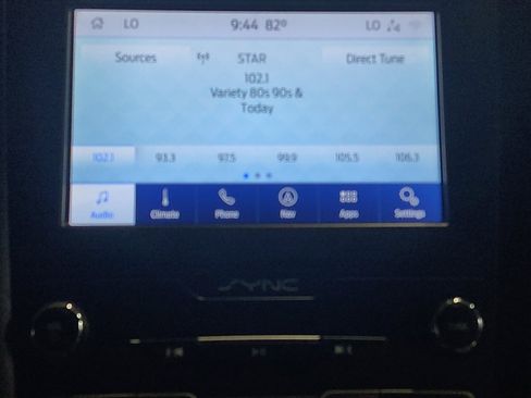 Used 2020 Ford Fusion SE w/ Equipment Group 151A FWD image 25