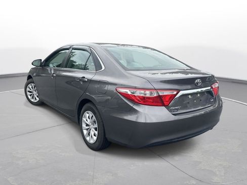 Used 2016 Toyota Camry LE FWD image 8