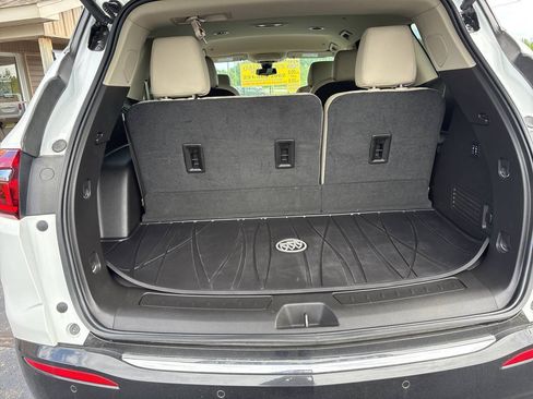 Used 2019 Buick Enclave Premium AWD/4WD image 8