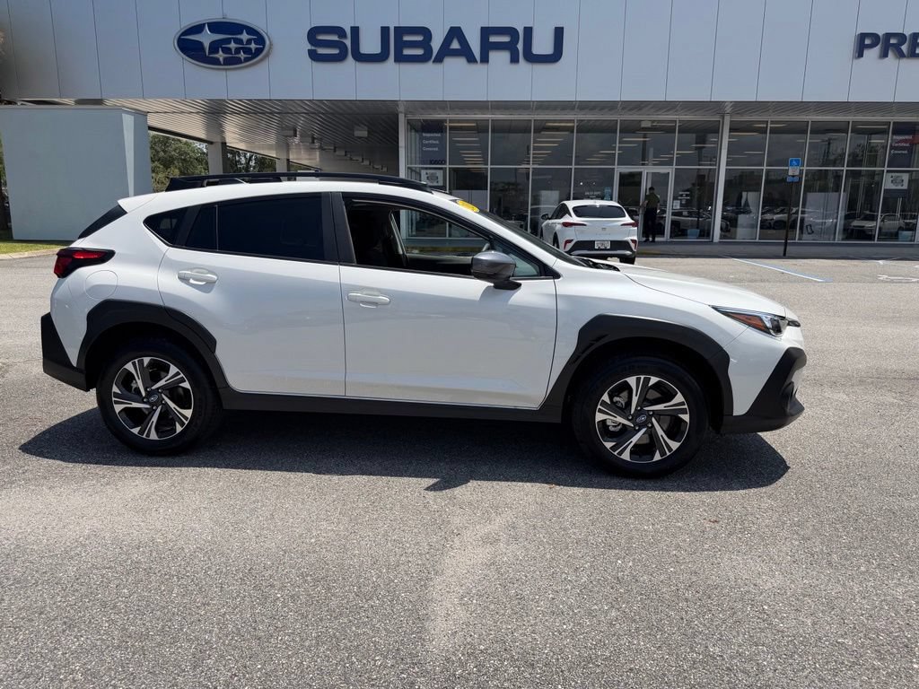 Used 2026 Subaru Crosstrek 2.5i Premium AWD/4WD image 2