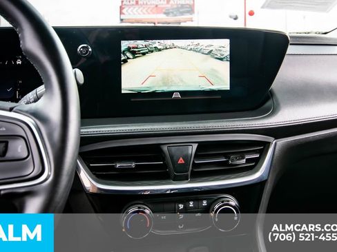 Used 2024 Buick Encore GX Sport Touring image 19