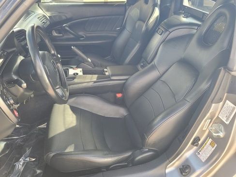 Used 2004 Honda S2000 image 17