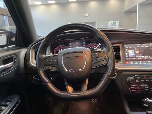 Used 2022 Dodge Charger Scat Pack RWD image 27