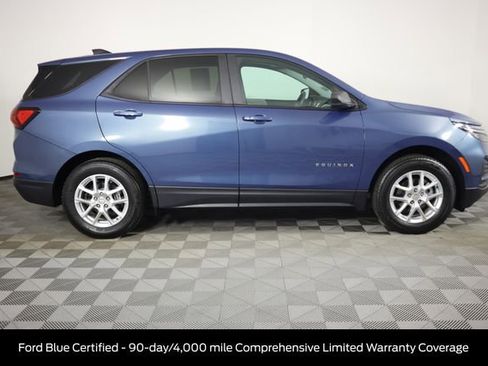 Used 2024 Chevrolet Equinox LS w/ LS Convenience Package AWD/4WD image 2