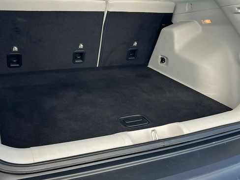 Used 2020 Jeep Cherokee Latitude Plus w/ Cold Weather Group image 27