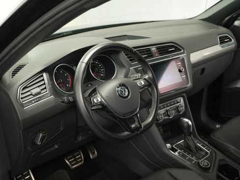 Used 2021 Volkswagen Tiguan SE R-Line image 30