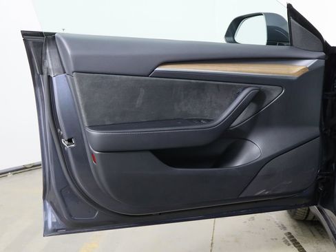 Used 2023 Tesla Model 3 Performance image 18