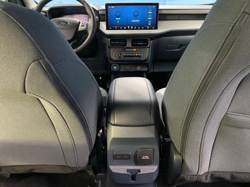 New 2025 Ford Maverick XLT w/ XLT Luxury Package AWD/4WD image 38
