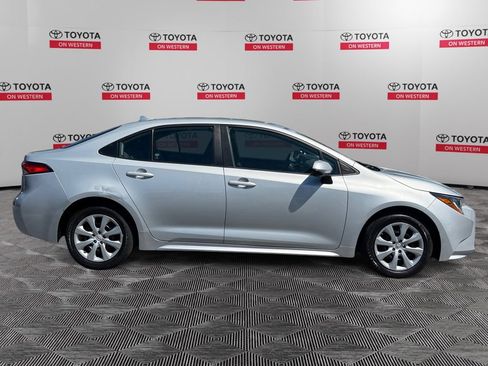 Certified 2023 Toyota Corolla LE FWD image 4