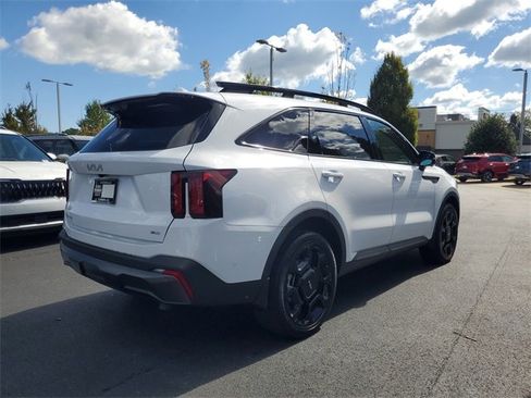 Used 2024 Kia Sorento SX Prestige image 4