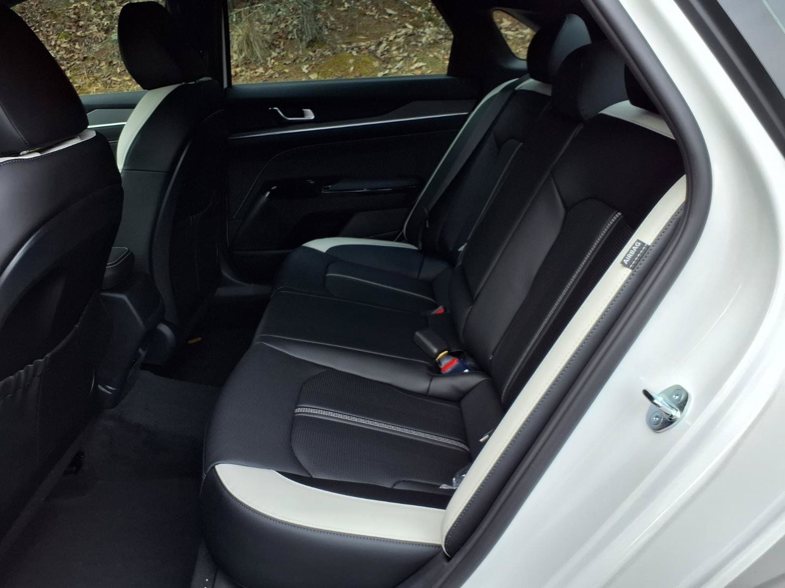 New 2026 Kia K5 GT-Line w/ GT-Line Premium Package FWD image 4
