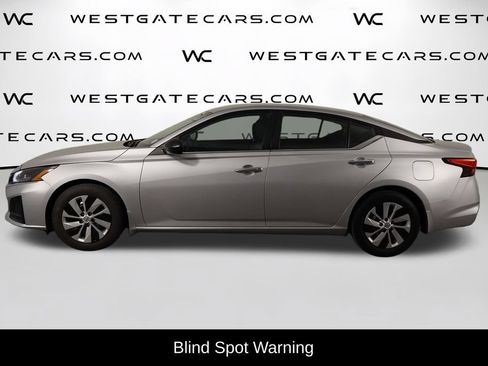 Used 2024 Nissan Altima 2.5 S FWD image 5