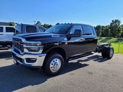New 2025 RAM 3500 Tradesman w/ Chrome Appearance Group