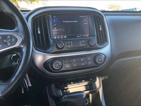 Used 2020 Chevrolet Colorado LT w/ LT Convenience Package image 6