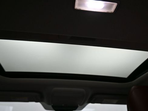 Used 2022 MAZDA MAZDA3 s image 38