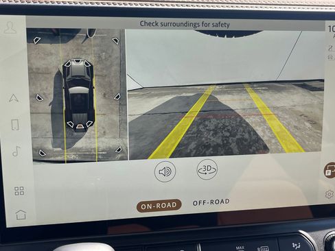 New 2026 Land Rover Defender 110 S image 31