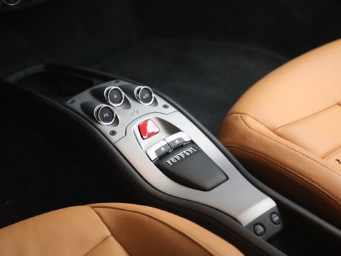 Certified 2012 Ferrari 458 Italia Coupe RWD image 19