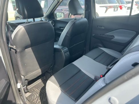 Used 2024 Nissan Kicks SR w/ SR Premium Package image 8