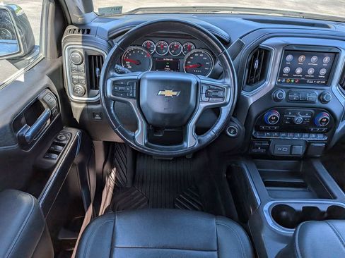 Used 2022 Chevrolet Silverado 1500 LTZ AWD/4WD image 17