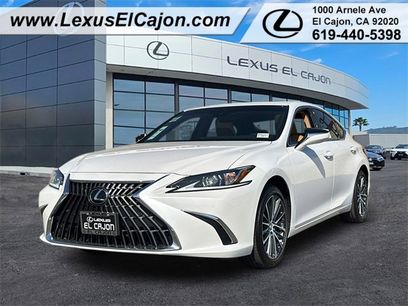 New 2025 Lexus ES 300h w/ Premium Package