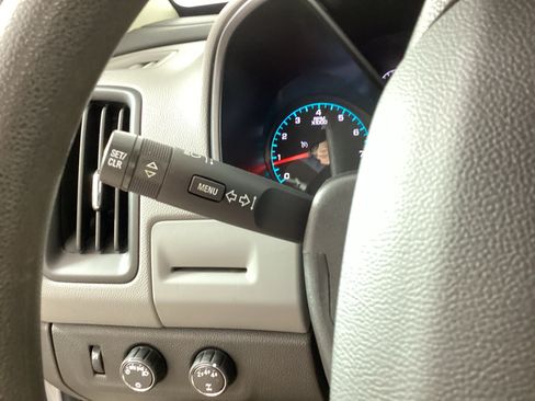 Used 2021 Chevrolet Colorado W/T w/ WT Convenience Package AWD/4WD image 19