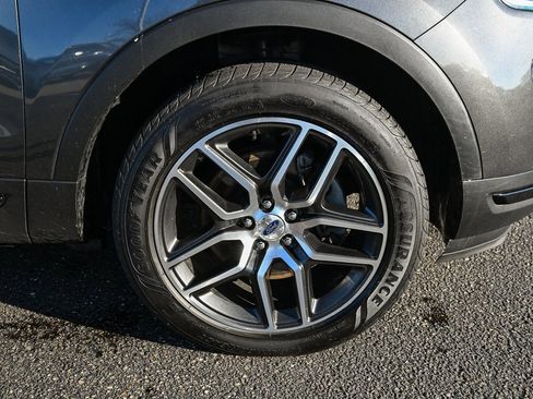 Certified 2019 Ford Explorer Sport w/ Equipment Group 401A image 15