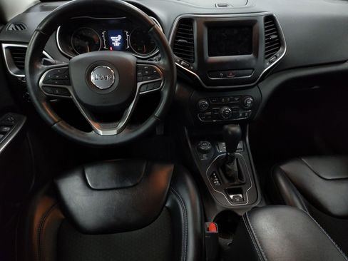 Used 2019 Jeep Cherokee Latitude Plus image 20