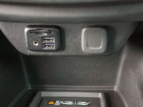 Used 2023 Chevrolet Traverse Premier w/ Redline Edition image 23