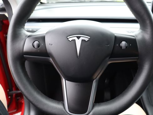 Used 2024 Tesla Model Y Long Range image 21