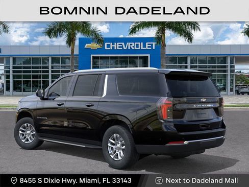 New 2026 Chevrolet Suburban LS image 4