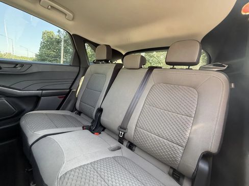 Used 2022 Ford Escape SE FWD image 9
