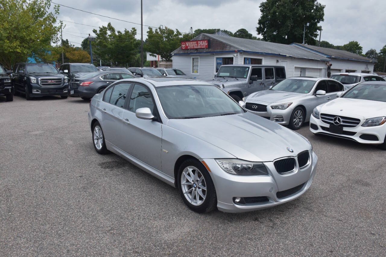 Used 2010 BMW 328i Sedan RWD image 1