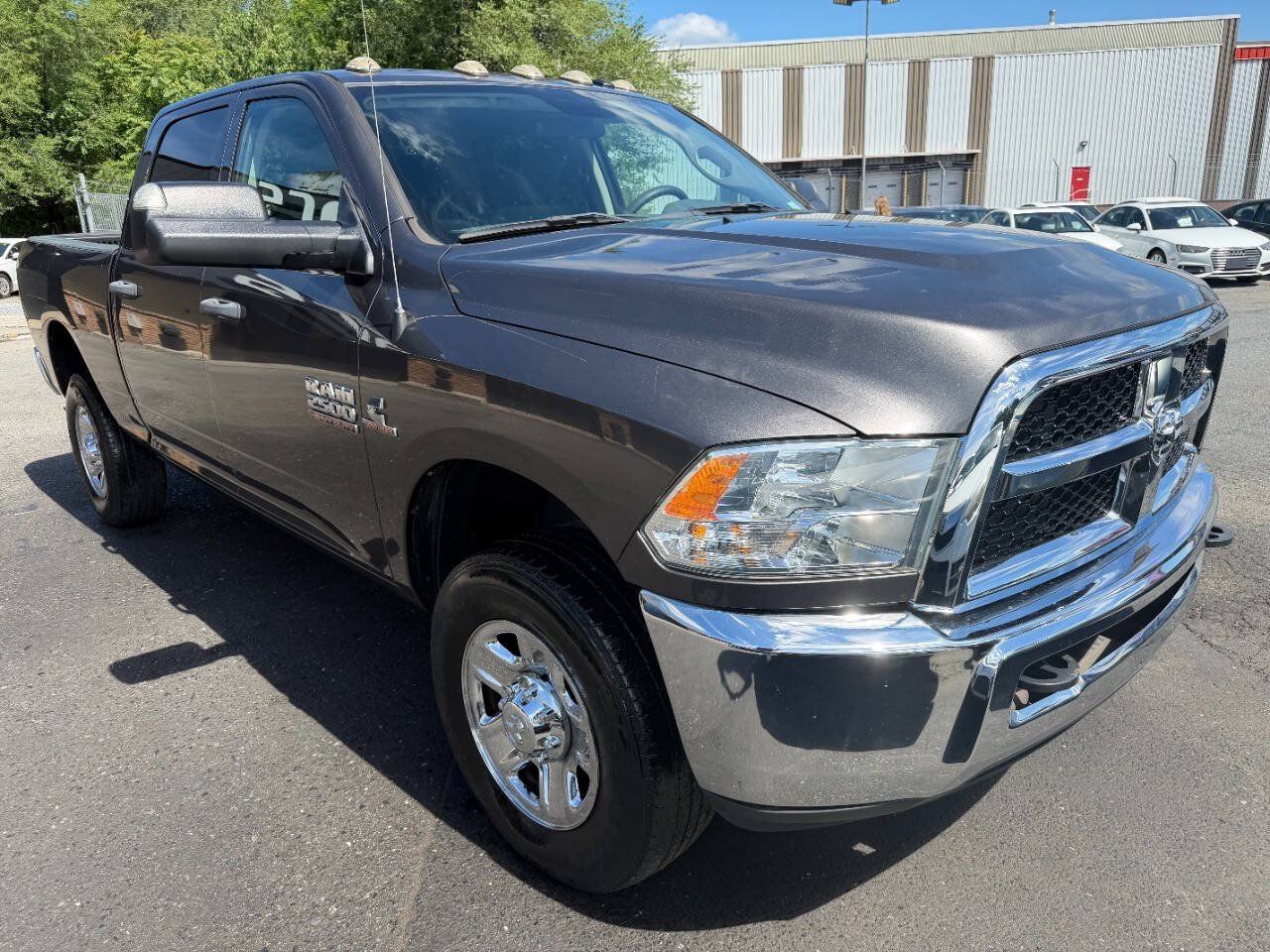 Used 2018 RAM 2500 Tradesman w/ Chrome Appearance Group AWD/4WD image 5
