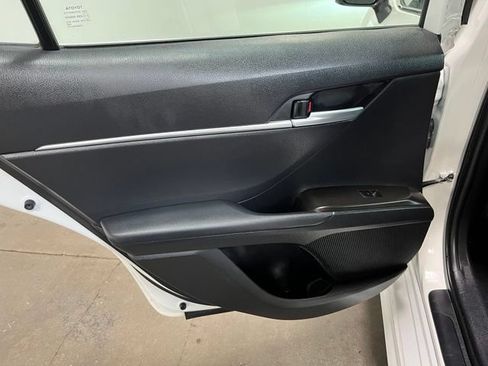 Used 2023 Toyota Camry SE FWD image 16