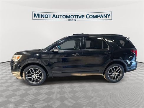 Used 2018 Ford Explorer Sport w/ Equipment Group 401A image 5
