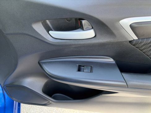 Used 2019 Honda Fit EX image 38