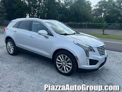Used 2017 Cadillac XT5 Platinum AWD/4WD image 1