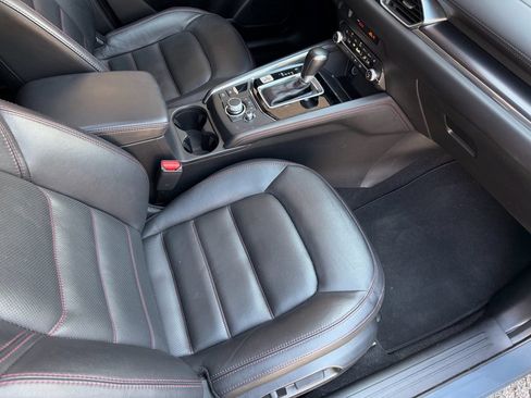 Used 2025 MAZDA CX-5 Carbon Edition image 27