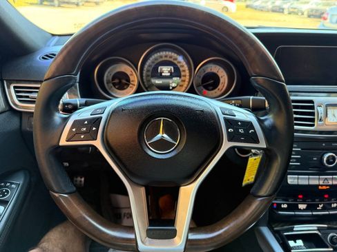 Used 2016 Mercedes-Benz E 350 Sedan image 24