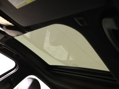 Used 2025 BMW 330i Sedan RWD image 16