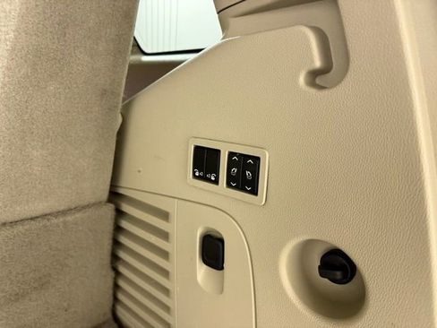 Used 2016 Cadillac Escalade Premium image 9