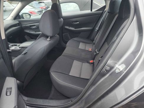 Used 2021 Nissan Sentra SV w/ Trunk Package image 8