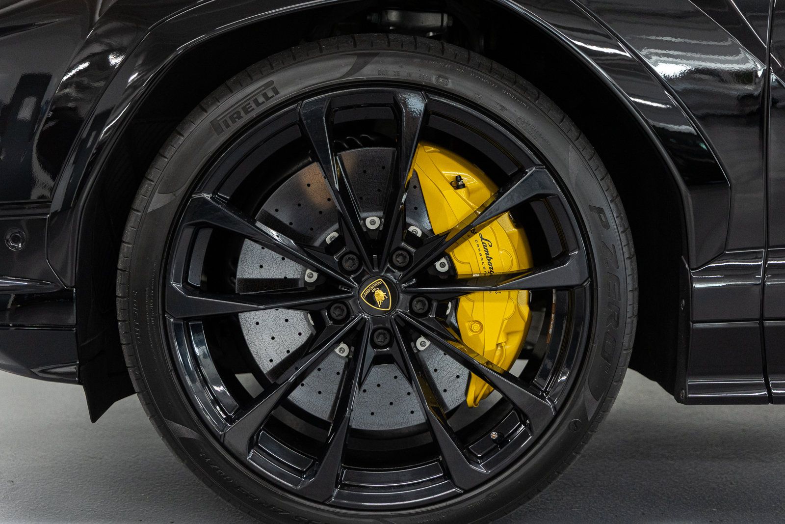 Used 2024 Lamborghini Urus S AWD/4WD image 18