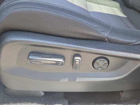 Certified 2021 Honda CR-V EX image 10