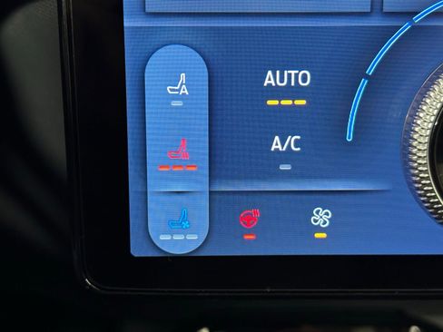 Used 2025 Ford Mustang Mach-E Premium image 8