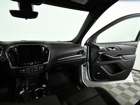 Used 2023 Chevrolet Traverse High Country w/ LPO, Floor Liner Package image 20