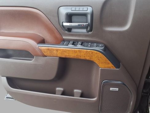 Used 2017 Chevrolet Silverado 1500 High Country image 18