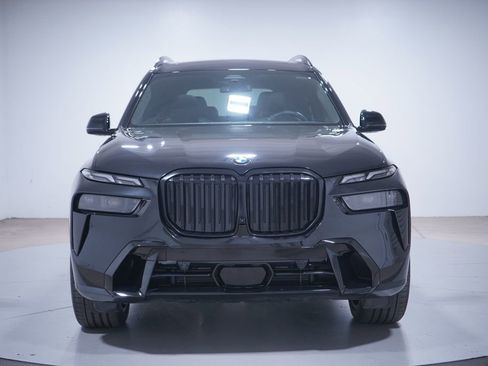 Used 2026 BMW X7 xDrive40i w/ M Sport Package AWD/4WD image 4