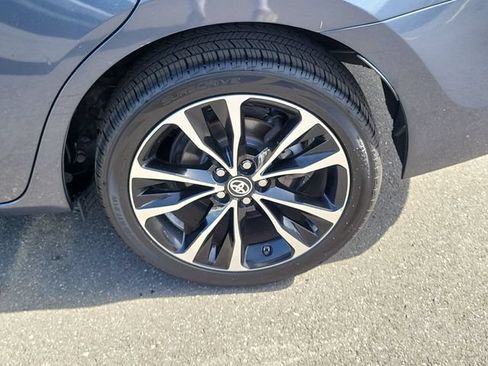Used 2018 Toyota Corolla SE FWD image 8